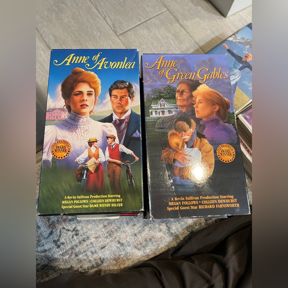 VHS Lot - Picture 10 of 16